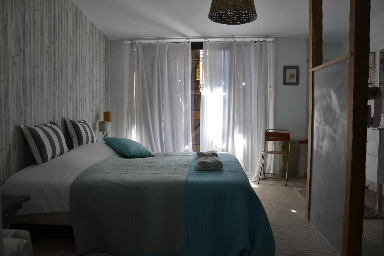 La Bouchere 33 Meuzac Δωμάτιο φωτογραφία